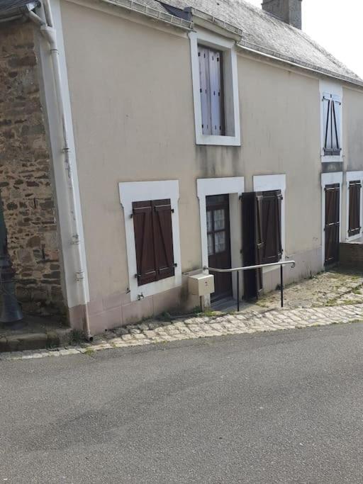 Charming Ancient House: Medieval Retreat in Pays de la Loire Sille-le-Guillaume Exterior photo